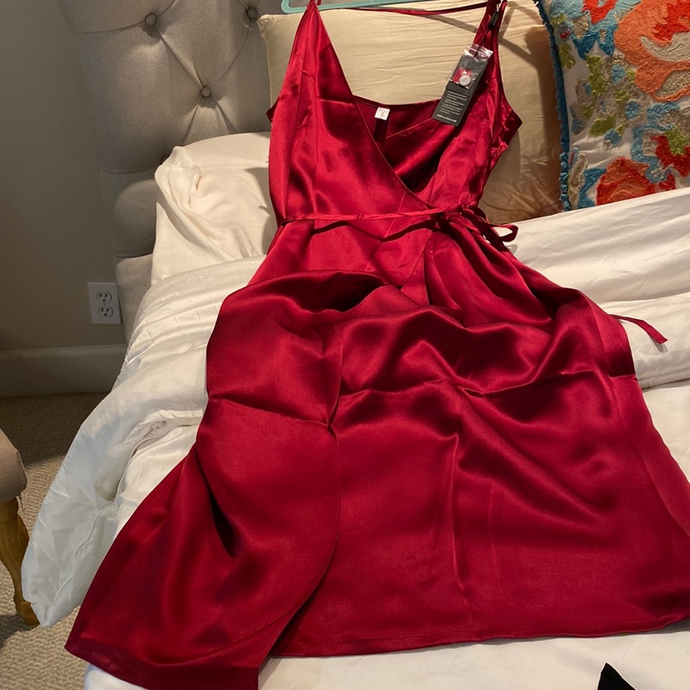 Great for Valentine’s Day! Elegant silk wrap dress with Cami top 100% mulberry